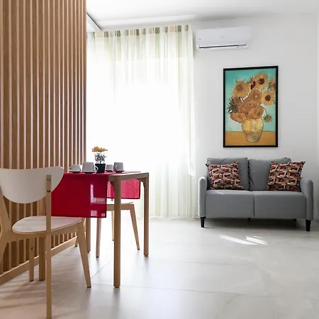 Apartment Suite *